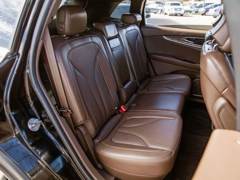 Used 2018 Lincoln MKX Reserve image 12