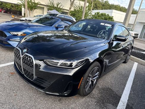 Used 2026 BMW 430i w/ Premium Package RWD image 3