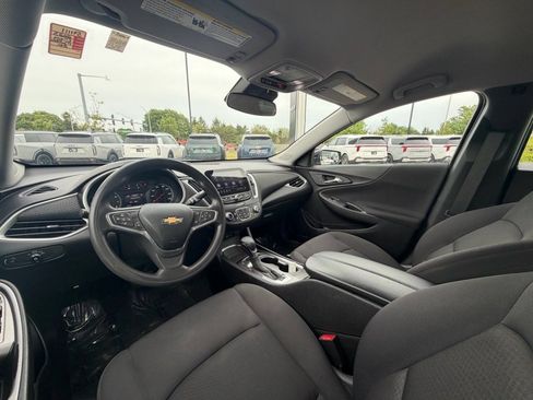 Used 2023 Chevrolet Malibu LT FWD image 8