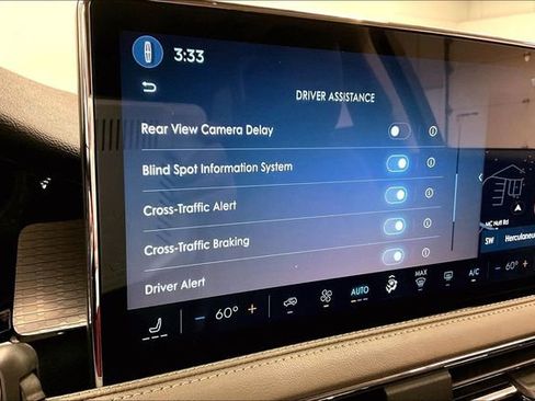 Used 2023 Lincoln Corsair Reserve w/ Jet Appearance Package AWD/4WD image 37