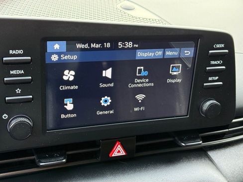 Used 2025 Hyundai Elantra Sport image 24