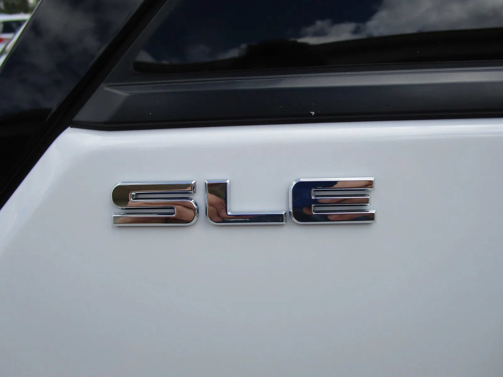 Used 2021 GMC Terrain SLE w/ Driver Convenience Package AWD/4WD image 37