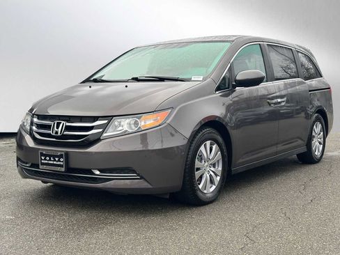 Used 2016 Honda Odyssey SE image 7