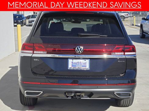 Used 2025 Volkswagen Atlas SEL AWD/4WD image 5