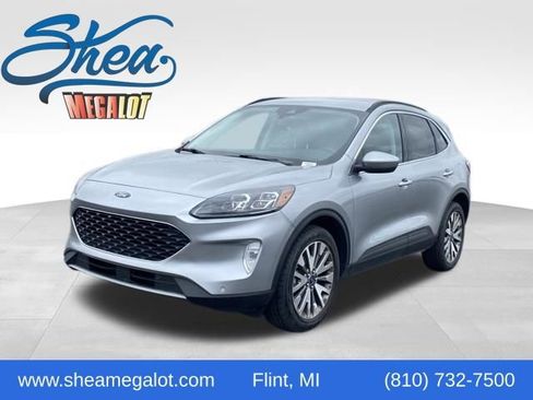 Used 2022 Ford Escape Titanium AWD/4WD image 1