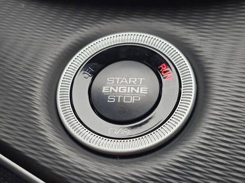 New 2025 Jeep Grand Cherokee L Altitude AWD/4WD image 21