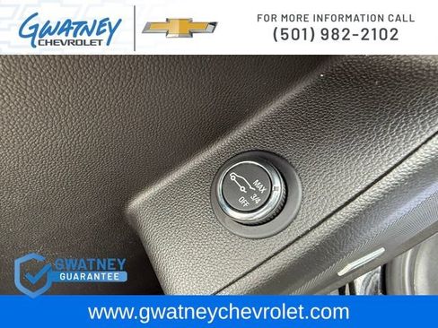 Used 2023 Chevrolet Traverse RS FWD image 27