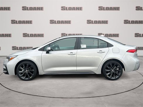 New 2026 Toyota Corolla SE image 2