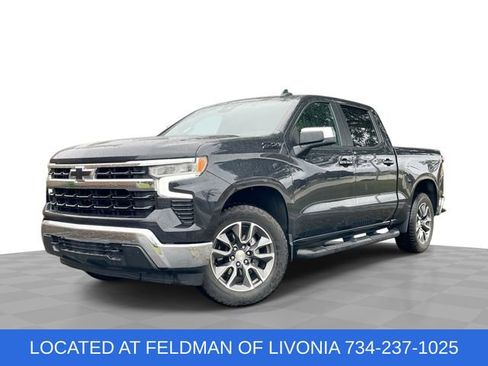 Used 2022 Chevrolet Silverado 1500 LT image 1