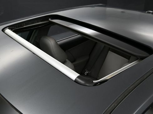 Used 2012 Toyota Camry XLE image 27