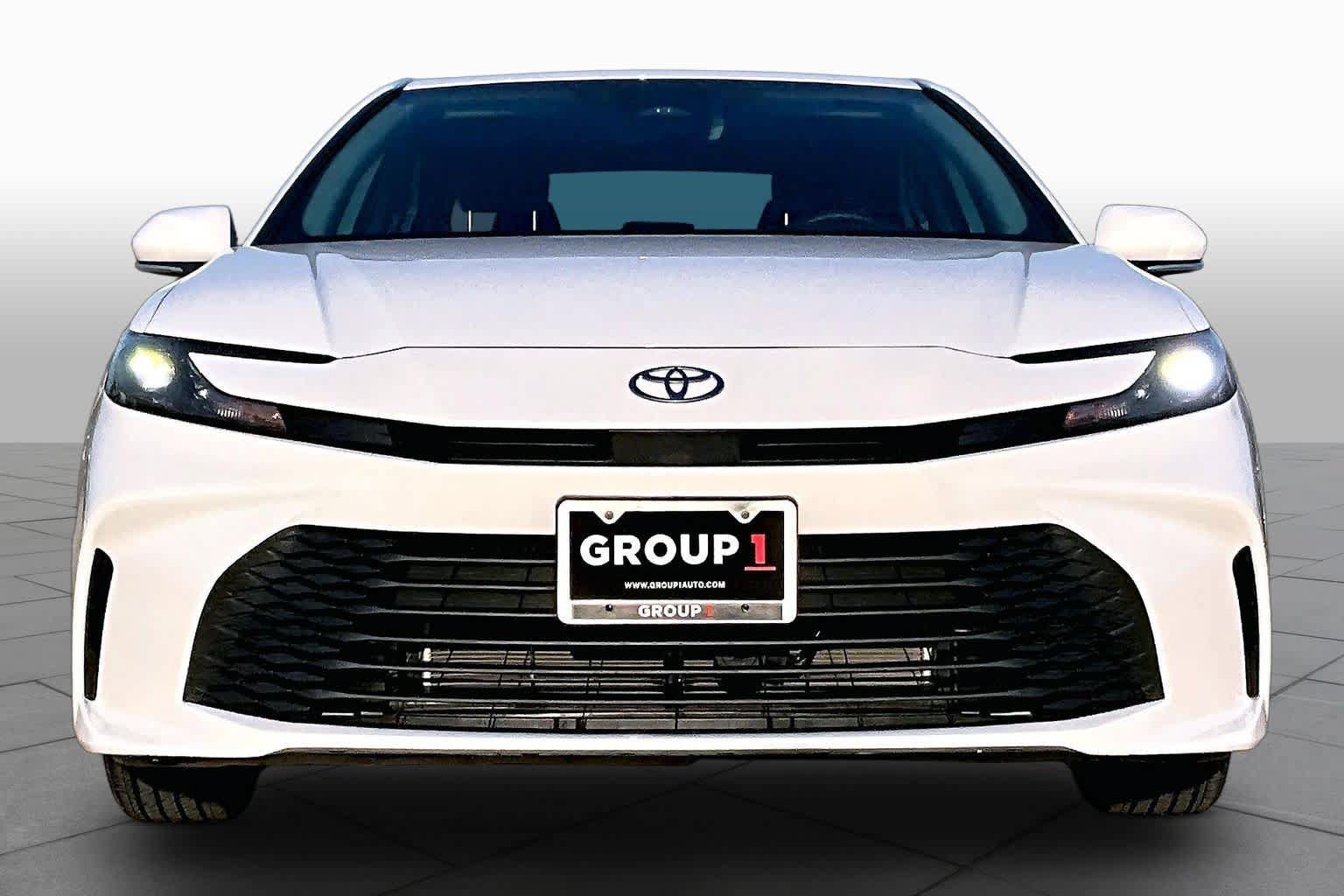 Used 2026 Toyota Camry LE w/ Convenience Package FWD image 4