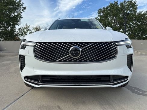 New 2026 Volvo XC90 B6 Ultra image 2