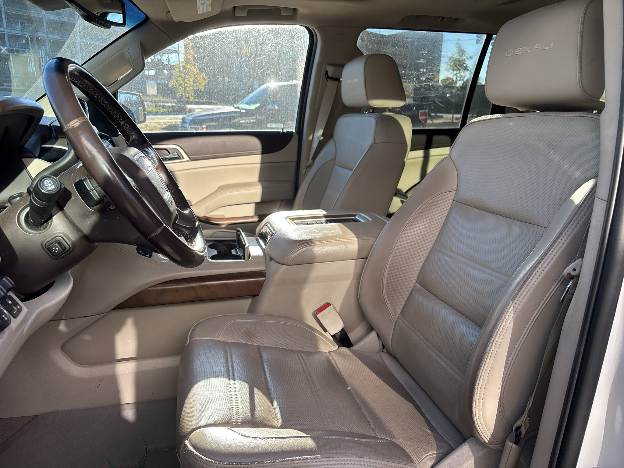 Used 2019 GMC Yukon XL Denali w/ Denali Ultimate Package AWD/4WD image 12