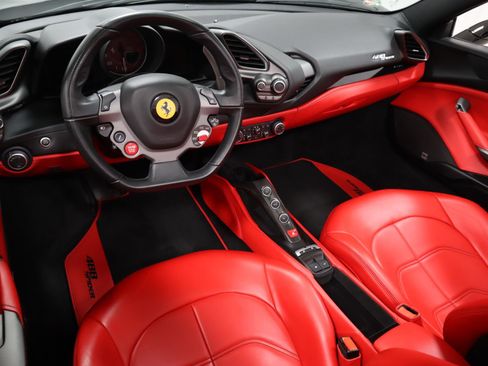 Certified 2017 Ferrari 488 Spider RWD image 17