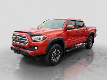 Used 2017 Toyota Tacoma TRD Off-Road w/ Tow Package (A/T)