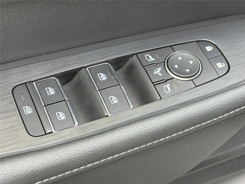 Used 2025 Nissan Armada PRO-4X AWD/4WD image 22