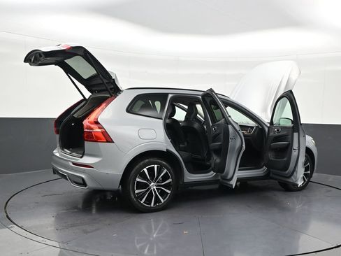 Used 2024 Volvo XC60 B5 Plus AWD/4WD image 34