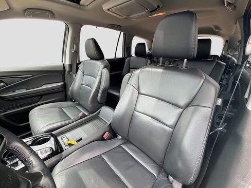 Used 2022 Honda Pilot Touring image 21