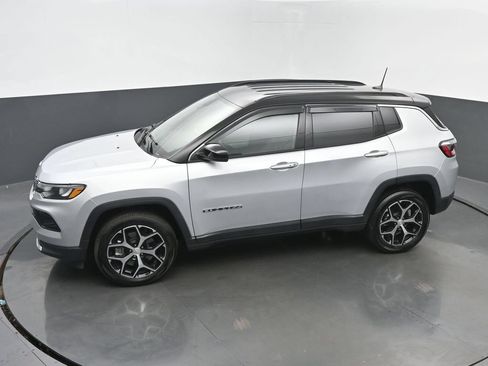Used 2024 Jeep Compass Limited AWD/4WD image 41