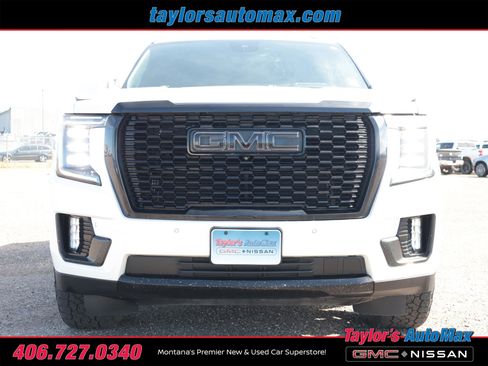Used 2023 GMC Yukon XL Denali w/ Advanced Technology Package AWD/4WD image 57