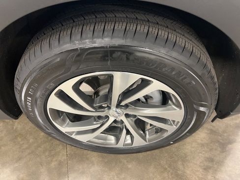 Certified 2022 Buick Envision Essence w/ Safety Package image 18