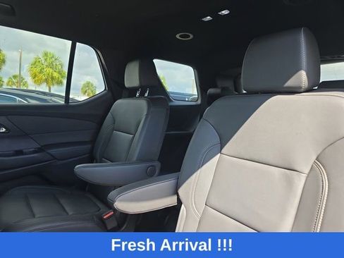 Used 2023 Chevrolet Traverse LT FWD image 20