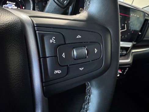 Certified 2025 GMC Sierra 2500 SLT image 15