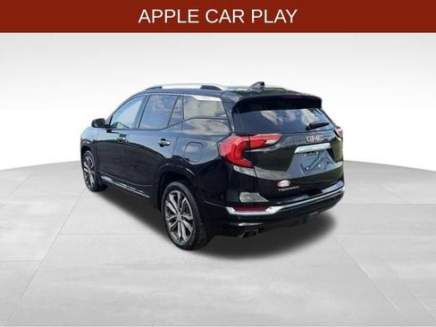 Used 2020 GMC Terrain Denali w/ Denali Premium Package FWD image 5