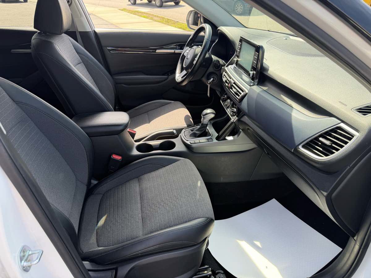 Used 2021 Kia Seltos S AWD/4WD image 18
