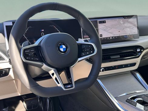 Used 2026 BMW 430i Convertible w/ M Sport Package image 9