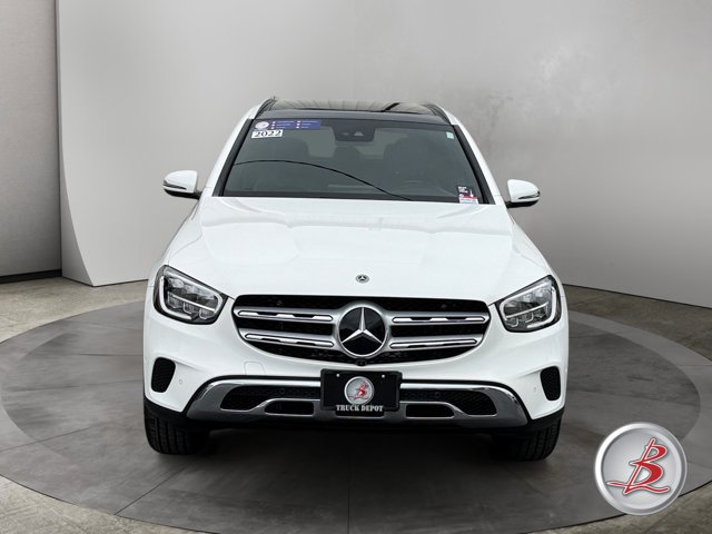 Used 2022 Mercedes-Benz GLC 300 4MATIC w/ Multimedia Package Lite image 2