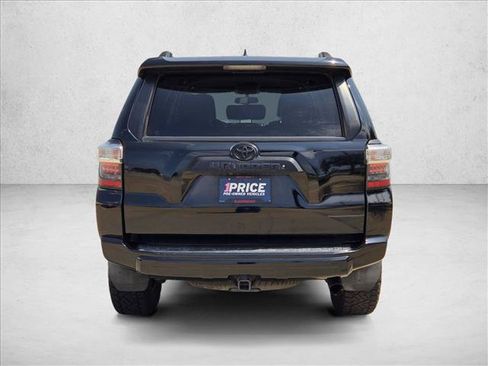 Used 2019 Toyota 4Runner TRD Off-Road Premium AWD/4WD image 7