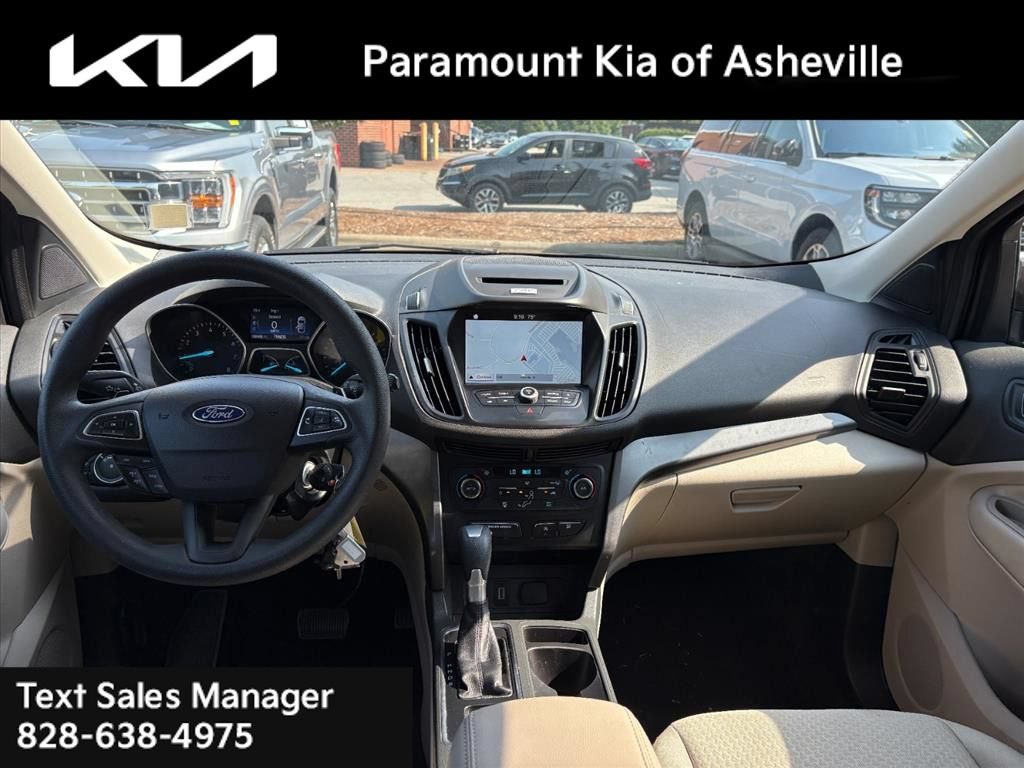 Used 2017 Ford Escape SE w/ Equipment Group 201A AWD/4WD image 8