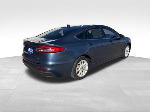 Used 2019 Ford Fusion SE image 6