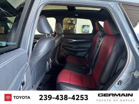 Used 2023 INFINITI QX50 Sport image 19