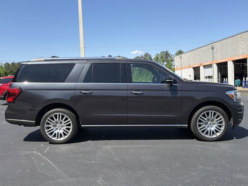 Used 2024 Ford Expedition Max Limited AWD/4WD image 23