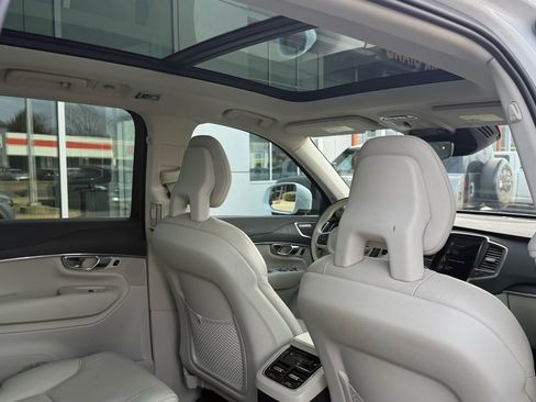 Used 2020 Volvo XC90 T6 Momentum image 20