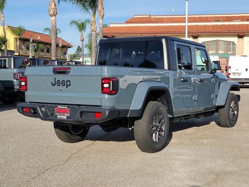 New 2026 Jeep Gladiator Sport image 4