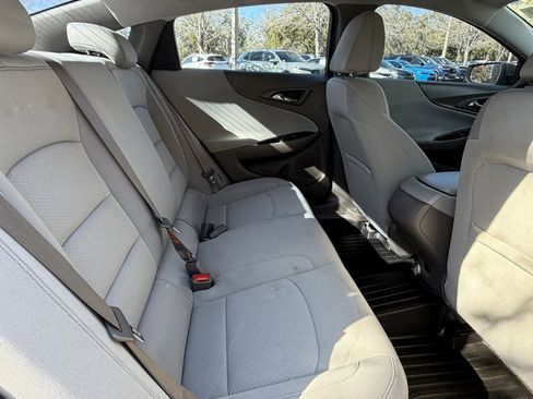 Used 2020 Chevrolet Malibu LS image 9