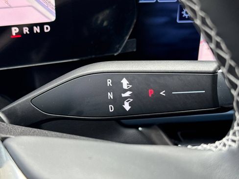 Used 2024 Chevrolet Equinox EV LT FWD image 31