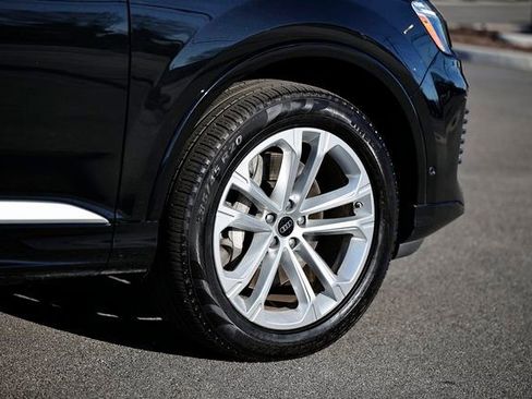 Used 2025 Audi Q7 3.0T Premium Plus image 5