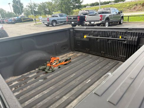 Used 2013 Ford F150 Platinum AWD/4WD image 6