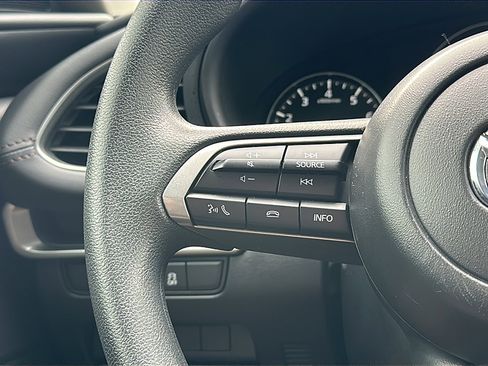 Used 2024 MAZDA MAZDA3 s image 27