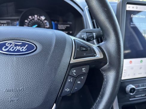 Used 2024 Ford Edge SEL AWD/4WD image 17