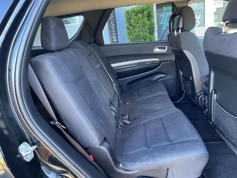 Used 2019 Dodge Durango SXT w/ 3rd Row Seating Group image 23