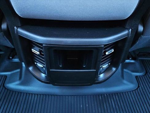 Used 2022 RAM 1500 Big Horn w/ Protection Group AWD/4WD image 15