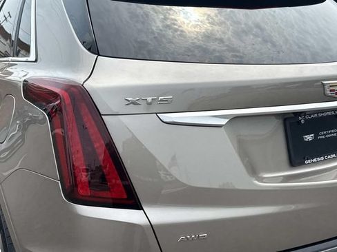 Certified 2023 Cadillac XT5 Premium Luxury AWD/4WD image 9