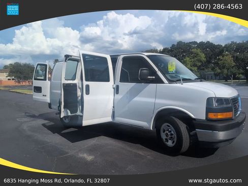 Used 2017 GMC Savana 2500 RWD image 15