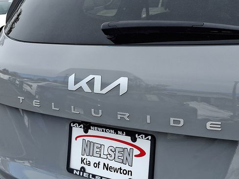 Certified 2023 Kia Telluride SX Prestige X-Line image 16