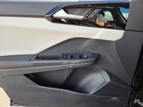 New 2026 Volkswagen Taos S FWD image 9